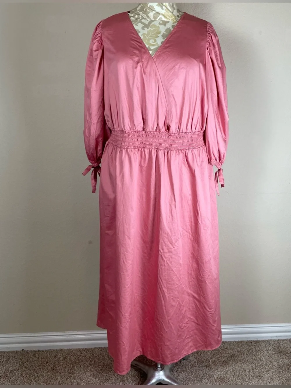 Women’s Pink Summer Casual Midi Dress V-Neck Smocked Beach Vacation Style Sz 18